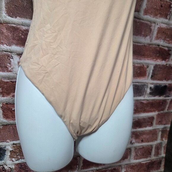 Auden Beige Sleeveless Cami Bodysuit – Women’s Medium Adjustable Stretch NEW - Picture 4 of 5